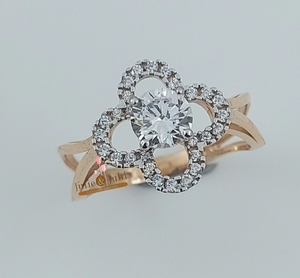 Anillo Elegante de Oro Real para Mujer con Acabado Brillante Radiante, Diseñado para Looks de Moda Sofisticados, Joyería para Bodas y Eventos - Product Image 3