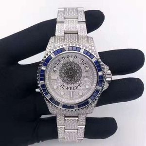 Splendide montre analogique à quartz en acier inoxydable sertie de diamants de luxe, boîtier rond de 40 mm, bracelet en cristal saphir - Product Image 1