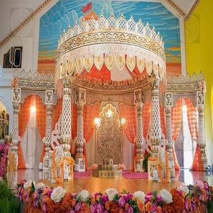 Mandap de style temple royal pour mariage en plein air, thème royal - Product Image 3