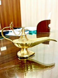 Lampe Aladdin en laiton artisanale, style magique arabe, lampe décorative pour la maison, le mariage, le bureau, la décoration de table, objet de collection - Product Image 4