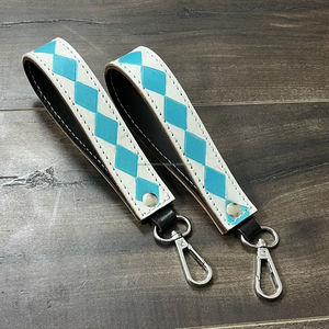 Nuevo diseño a cuadros llavero de cuero genuino muñequera accesorios al por mayor cuero de vaca de lujo cuero Premium muñequera llavero cordón - Product Image 5