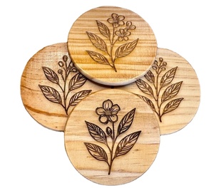 Posavasos de madera hecho a mano Base de bebida natural Posavasos de madera Premium Almohadillas DE PROTECCIÓN DE MESA rústica - Product Image 1