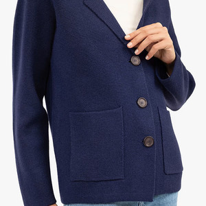 Poncho pour femme en laine bleu marine, couleur unie, tricoté à la machine, col écharpe, sans manches, style minimaliste, pour l'automne - Product Image 4