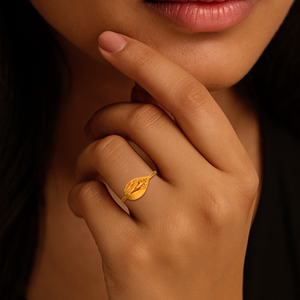 Bague en or texturé en forme de feuille, style luxueux, ouverte, pour femme, finition or poli, à porter au quotidien, pièce maîtresse - Product Image 2
