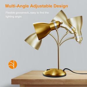 Lámpara de Mesa de Latón Dorado de Diseño con Detalles de Cristal, Iluminación Elegante para Mesita de Noche y Consola - Product Image 2