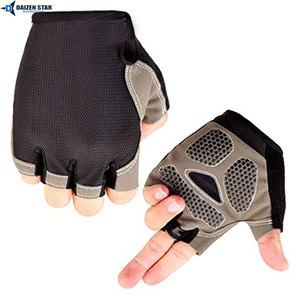Gants de vélo mi-doigts avec rembourrage en gel anti-vibration - Product Image 4