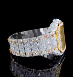 นาฬิกาควอตซ์เพชรโมอิสซาไนต์สุดหรูสำหรับผู้ชาย ประดับเพชรเต็มเรือน สไตล์ฮิปฮอป บลิงค์ พรีเมียม สายสแตนเลส นาฬิกาฮิปฮอปแฟชั่นสุดหรู - Product Image 3