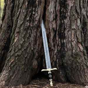 ดาบเหล็กดามัสกัสตีขึ้นรูปด้วยมือ สไตล์ไวกิ้ง พร้อมปลอกไม้แกะสลัก แบบยุคกลางนอร์ส สำหรับนักรบตั้งแคมป์กลางแจ้ง พร้อมปลอกดาบ - Product Image 3