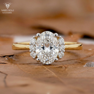 แหวนเพชรเลี้ยงในห้องปฏิบัติการสำหรับผู้หญิง 1.00 กะรัต เพชรรูปไข่เลี้ยงในห้องปฏิบัติการ พร้อมเพชรทรงกลมด้านข้าง รับรองโดย IGI แหวนหมั้นและแหวนแต่งงาน - Product Image 1