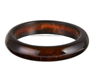 Bracelet en résine unique fait à la main pour les femmes bijoux modernes conception de bijoux bracelets en résine faits à la main pour les femmes - Product Image 4