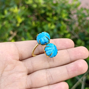 Anillo ajustable hecho a mano con tallado de melón y piedra preciosa de howlita azul turquesa, chapado en oro de 18k, con doble piedra y banda retorcida, anillos abiertos. - Product Image 6