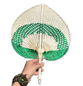 Abanico de bambú vietnamita hecho a mano con material de bambú y tela para refrescarse, decoración de fiestas, directo de fábrica - Product Image 1