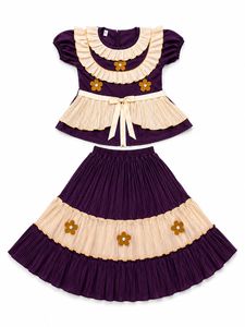 Ensemble haut et jupe pour bébé fille, tissu crêpe, doux, confortable, élégant, idéal pour les fêtes et les anniversaires, disponible à la vente. - Product Image 5