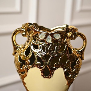 Jarrón Decorativo de Metal Artístico para Exhibición en Mesa, Pieza de Decoración Interior Premium para Hoteles y Hogares - Product Image 1