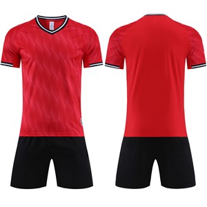 ชุดเสื้อฟุตบอลและกางเกงขาสั้นสำหรับผู้ชาย โพลีเอสเตอร์ 100% พิมพ์ลายดิจิทัล ไซส์ใหญ่ แห้งเร็ว ระบายอากาศได้ดี รับสกรีนชื่อทีม ขายส่ง - Product Image 1