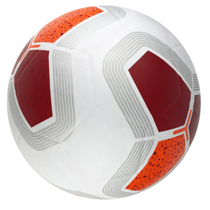 Ballon de football blanc avec panneaux rouges et oranges, design sérigraphié, style populaire, taille 9, fabrication professionnelle, classique, durable, personnalisé - Product Image 5