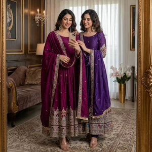 Robe de cérémonie de mariage en tissu Chinon avec broderie élégante et travail Dori, accompagnée d'un dupatta - Product Image 1