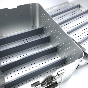 Bandeja de Esterilización Manual de Aleación de Aluminio de Alta Calidad con 3 Bandejas Interiores, Tamaños Personalizados para Herramientas Oftalmológicas y Ortopédicas - Product Image 5