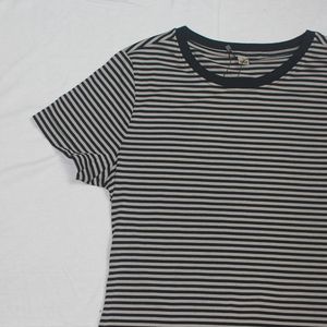 เสื้อยืดคอกลมแขนสั้นผ้าฝ้ายหนานุ่มสั่งทำได้ตามต้องการ ทนทาน สัมผัสนุ่มสบาย ทรงคลาสสิก มาตรฐานอุตสาหกรรม ผลิตในเวียดนาม - Product Image 2