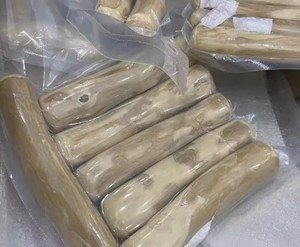 ไม้กาแฟธรรมชาติสำหรับสุนัขจากเวียดนามขายส่ง |   แท่งเคี้ยวสำหรับสัตว์เลี้ยงที่ทนทาน |   OEM และฉลากสินค้าส่วนตัว |   แอนนา - Product Image 4