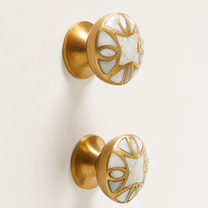 Handcrafted Engraved Solid Brass <b>Cabinet</b> <b>Knob</b> Antique Floral Pattern Round Drawer Pull Furniture Door Wardrobe Handle Decor - Product Image 2
