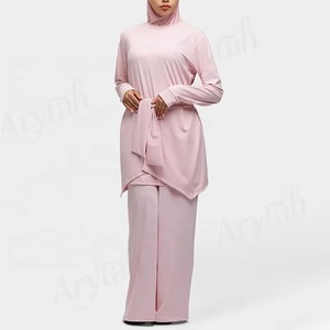 Conjunto Deportivo Modesto Personalizado con Cremallera para Mujer, Diseño con Bolsillos, Conjunto de Gimnasio Musulmán de Secado Rápido, Ropa Deportiva Musulmana para Mujer - Product Image 2