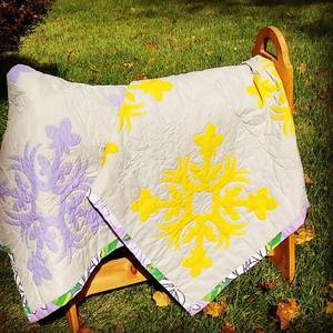 <b>Handmade</b> Designer Multicolor Flower Pattern Work Pure White Hawaiian <b>Quilts</b> 100% Cotton Bed Sheets For Home, Hotel Decor - Product Image 3