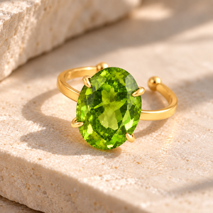 Anillos de cuarzo peridoto con engaste de garras - Anillos de piedra de nacimiento chapados en oro hechos a mano, regalo de joyería para seres queridos - Product Image 1