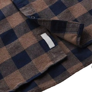 Chemise en flanelle formelle avec renforts aux épaules, doublée, en fil teint épais, anti-boulochage, collection Printemps, fabrication OEM, streetwear B2B - Product Image 4