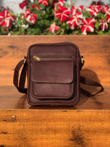 Hot Selling 2025 Personalized Stylish Full Grain Leather Sling Bags Handmade Genuine Crunch Leather Crossbody Bags <b>for</b> Unisex - Product Image 2