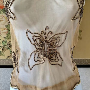 Débardeur brodé de perles pour femmes, fait main, sans manches, brodé de perles. - Product Image 1