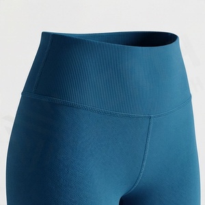 Conjunto Deportivo de Dos Piezas para Mujer, Leggings Deportivos Transpirables Sin Costuras de Cintura Alta, Sujetador Deportivo, Ropa Deportiva para Yoga y Running - Product Image 5