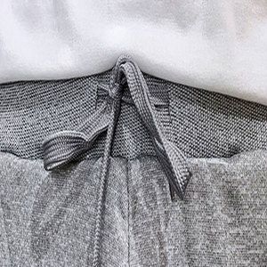 ผู้ผลิตชุดวอร์มแบบสั่งทำคุณภาพสูง ไซส์พลัส ผ้าโพลีเอสเตอร์/ไนลอน ทรงโอเวอร์ไซส์ สไตล์สตรีทแวร์ พร้อมกางเกงวอร์มแบบเรียบ - Product Image 6