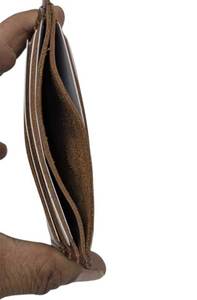Portefeuille porte-cartes en cuir marron vintage durable, fin et élégant pour hommes, fournisseur fabricant Inde, prix de gros - Product Image 3