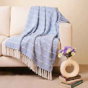 Plaid décoratif à franges en coton tissé 100% – Plaid à pompons style bohème et farmhouse pour canapé - Product Image 2