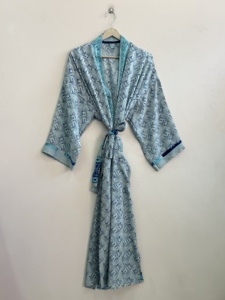 Robe en soie indienne pour femmes, style vintage, robe kimono en soie - Product Image 3