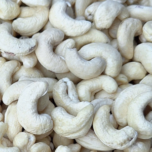 Wholesale Raw Cashew <b>Nuts</b> Cashew <b>Nuts</b> WW180, WW240, WW320, LP, WS Cashew <b>Nuts</b> W320 Cheap Price, OEM ODM Packaging - Product Image 1