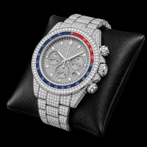 Reloj de Hombre Plateado con Incrustaciones Brillantes, Bisel Azul y Rojo, Tres Subesferas, Visualización de Fecha, Reloj de Lujo, Estilo Brillante - Product Image 3
