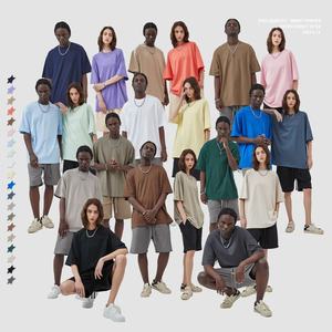 เสื้อยืดคอตตอนสีพื้นแบบกำหนดเองสำหรับผู้ชาย ทรงหลวม สวมใส่สบาย สไตล์คลาสสิก ขายดี เสื้อผ้าสตรีทแวร์ น้ำหนักเบา ทรงโอเวอร์ไซส์ - Product Image 1