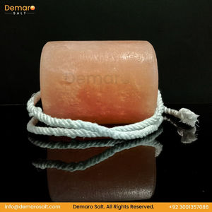 Sel rose de l'Himalaya naturel de haute qualité, forme naturelle, export premium, avec corde de suspension pour la digestion des bovins et des chiens Demaro - Product Image 4