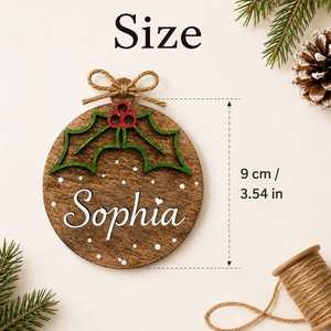 Ornement de Noël en bois personnalisé, décor de fête rustique circulaire, gravé avec le nom Sophia, motif cœur, à suspendre au mur - Product Image 5