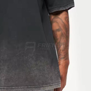 Camiseta Moderna con Efecto Deslavado, 100% Algodón, Diseño Transpirable y Ligero, Perfecta para Atuendos Casuales, Estilo Urbano Moderno - Product Image 4