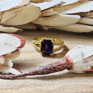 2026 Modern Style Amethyst Brass <b>Ring</b> Spilt Shank Zircon <b>Statement</b> <b>Ring</b> Vintage Style Classic Engagement Wholesale Women's <b>Ring</b> - Product Image 1