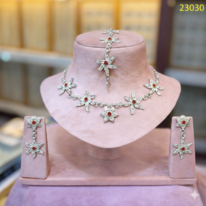 ชุดเครื่องประดับ MOLL JEWELLERS สไตล์อินเดียทันสมัย ชุบทอง 24K ประดับเพชรซิคอนรูปดอกไม้ สร้อยคอพร้อมต่างหู สำหรับผู้หญิง เหมาะสำหรับงานหมั้น งานแต่งงาน และงานปาร์ตี้ - Product Image 3