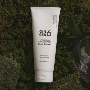 Nettoyant visage hydratant à l'acide hyaluronique pour peaux sujettes à l'acné, nettoyant moussant quotidien à l'eau de gingembre et à l'acide hyaluronique, formule végane - Product Image 6