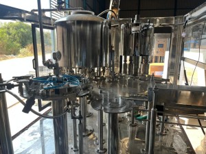 Automatic 40 BPM Stainless Steel High-Speed <b>Juice</b> Milk Beer Liquid Filling <b>Machine</b> Electric 220V 1-Year PET Plastic Glass - Product Image 4