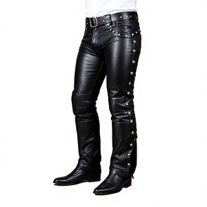 Pantalones de cuero moto negros para hombre, de cintura media, pierna recta, con remaches dorados - Product Image 1