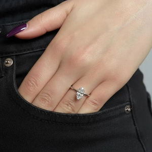 แหวนหมั้นเพชรเม็ดเดี่ยวทรงมาร์คีส์ 2 กะรัต เพชรเลี้ยงในห้องปฏิบัติการ ดีไซน์หกขา ประดับทอง 14K ชุบโรเดียม สำหรับผู้หญิง - Product Image 4