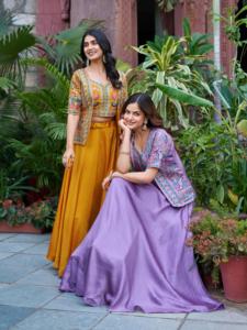 ชุดเลเฮนกาโชลีและโคติแบบใหม่สำหรับงานแต่งงานและงานปาร์ตี้ ชุดเลเฮนกาโชลีสำหรับส่งออกทั่วโลกจากอินเดีย - Product Image 3