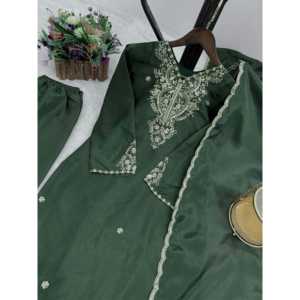 Ensemble de costume de soirée brodé et orné de paillettes, vêtements indiens et pakistanais - Product Image 4